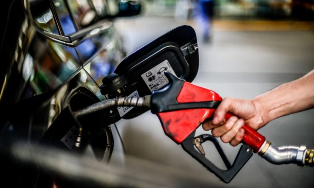 Governo troca de novo presidente da Petrobras