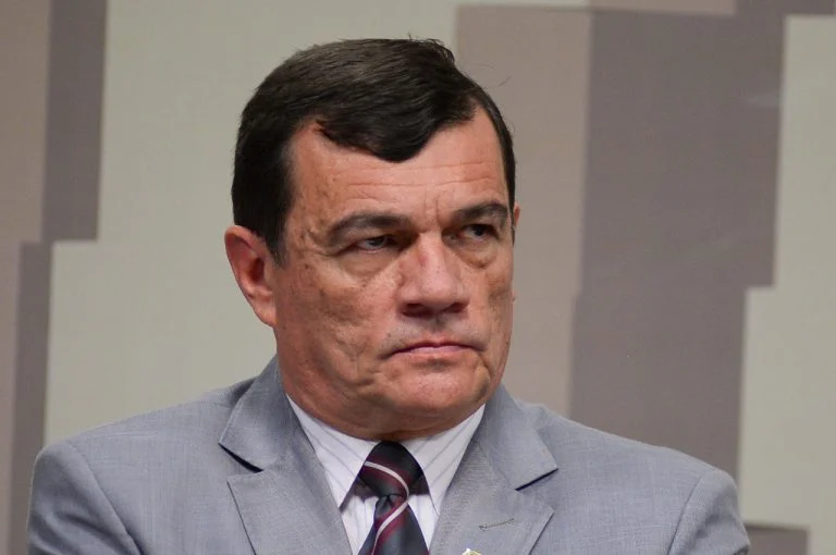 Ministério da Defesa quer mudar teste feito nas urnas no dia da eleição; TSE resiste