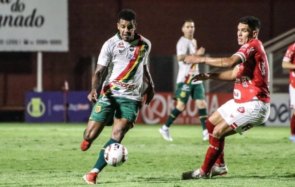 Vila Nova empata com Sampaio Corrêa no OBA e tem reação interrompida na Série B