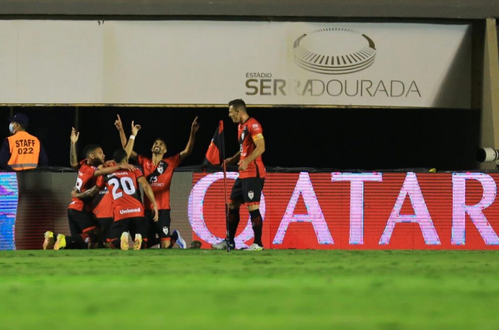 Atlético-GO vence São Paulo no Serra Dourada e abre vantagem na semi da Sul-Americana