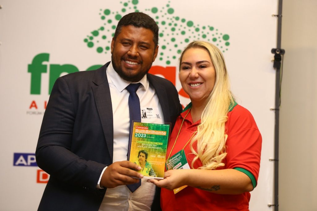 Em Brasília, Galindo recebe homenagem durante 1º Seminário Nacional sobre Aposentadoria Especial e Desprecarização dos ACS e ACE