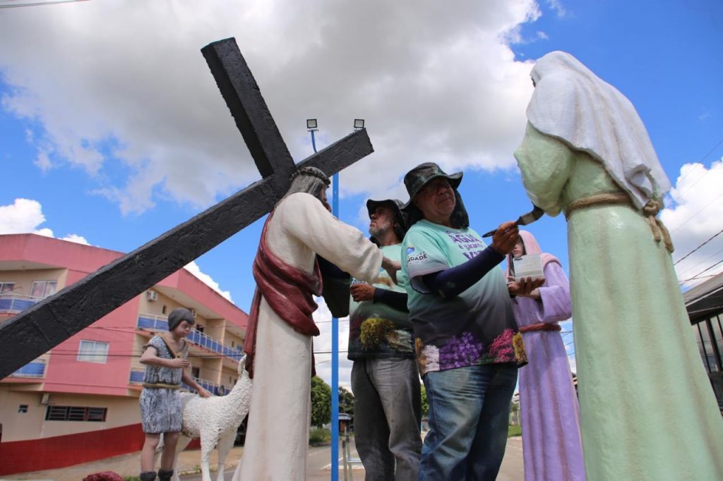 Prefeitura de Trindade restaura imagens sacras da Avenida Constantino Xavier