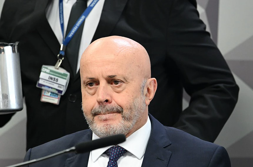 Careca do INSS pretender fazer delação e falar de Lulinha